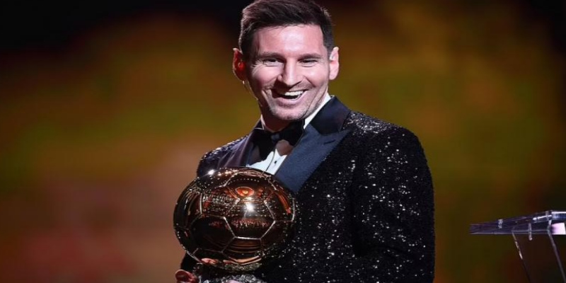 Messi hiện đang nắm giữ kỷ lục nhiều quả bóng vàng nhất với 8 danh hiệu